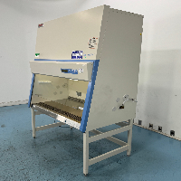 Thermo 1300 Series A2 4' Biosafety Cabinet image 1